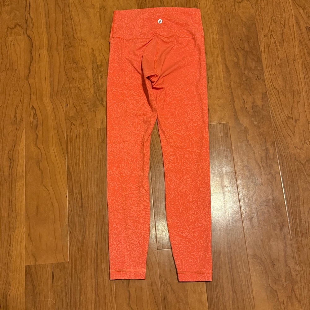 LULULEMON Wunder Train High-Rise Tight 25"
Crunch Warm Coral Orange size 4 - Picture 3 of 6